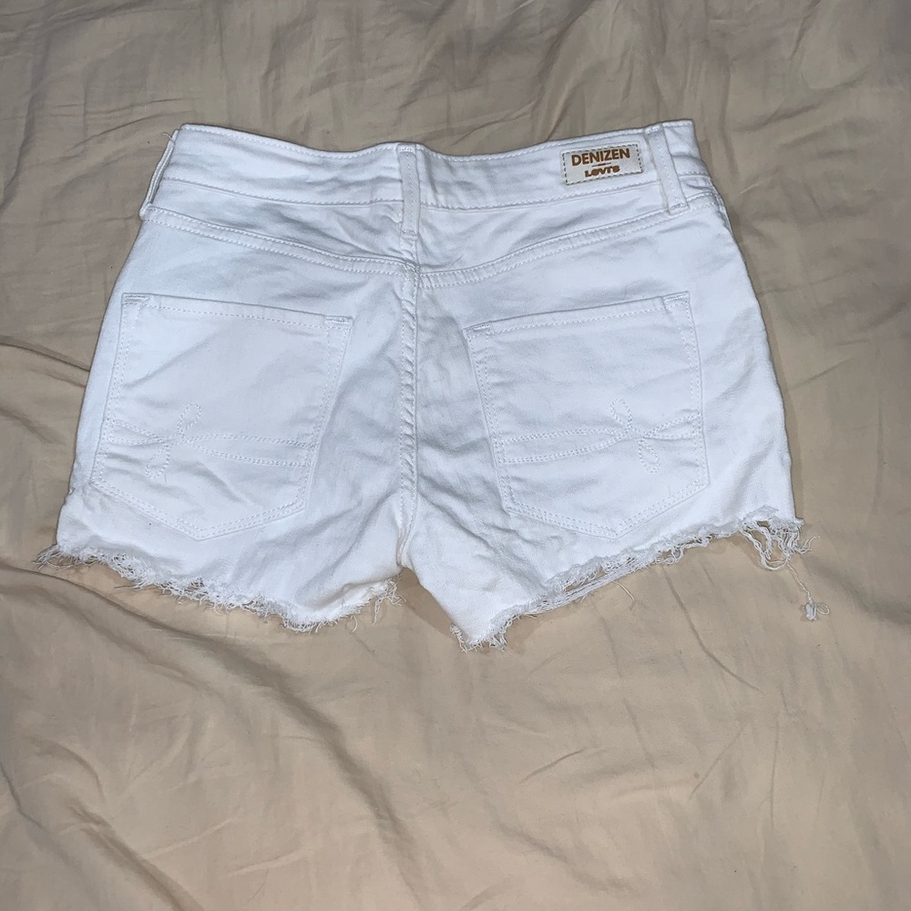 levi’s white jean  shorts - Picture 2 of 2